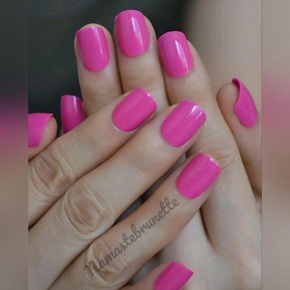 2/$16 Short Bright Pink Press On Nails - Picture 5 of 9